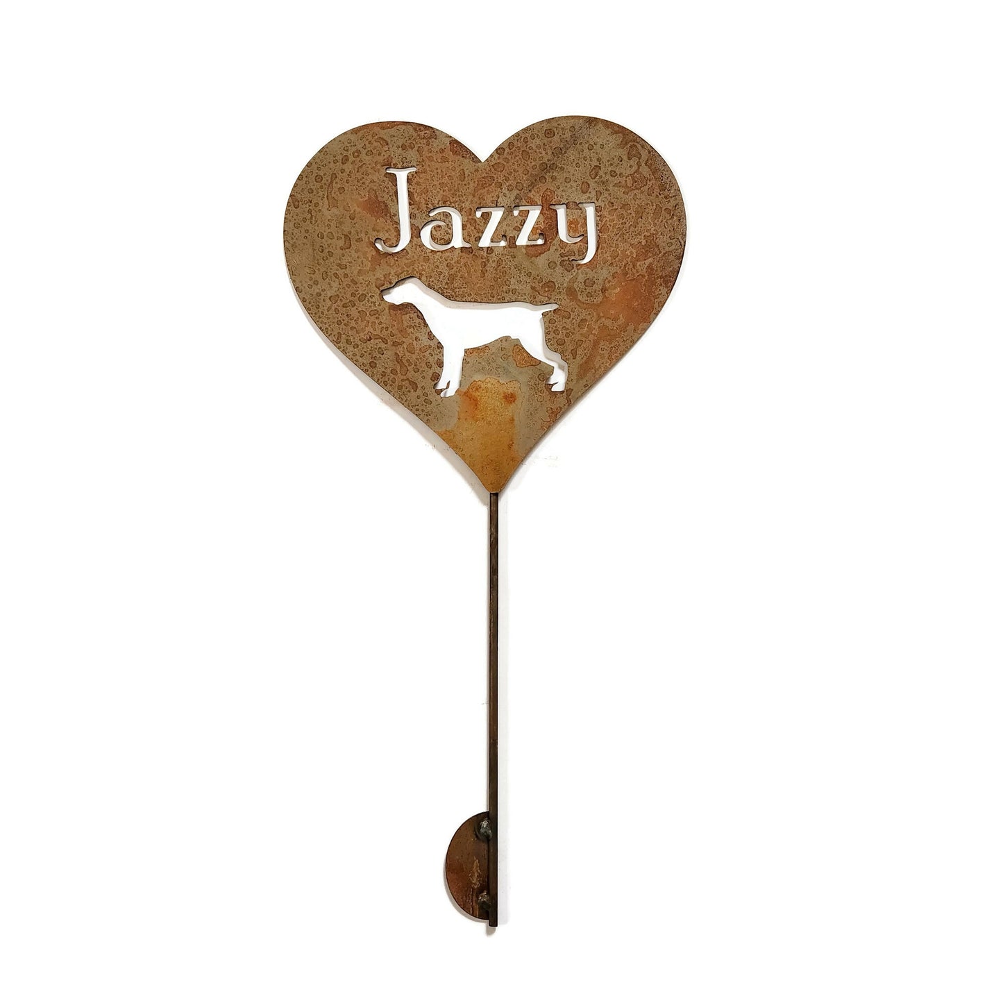 Custom heart-shaped rusty garden stake sign in rust with a pudelpointer silhouette and Jazzy for text