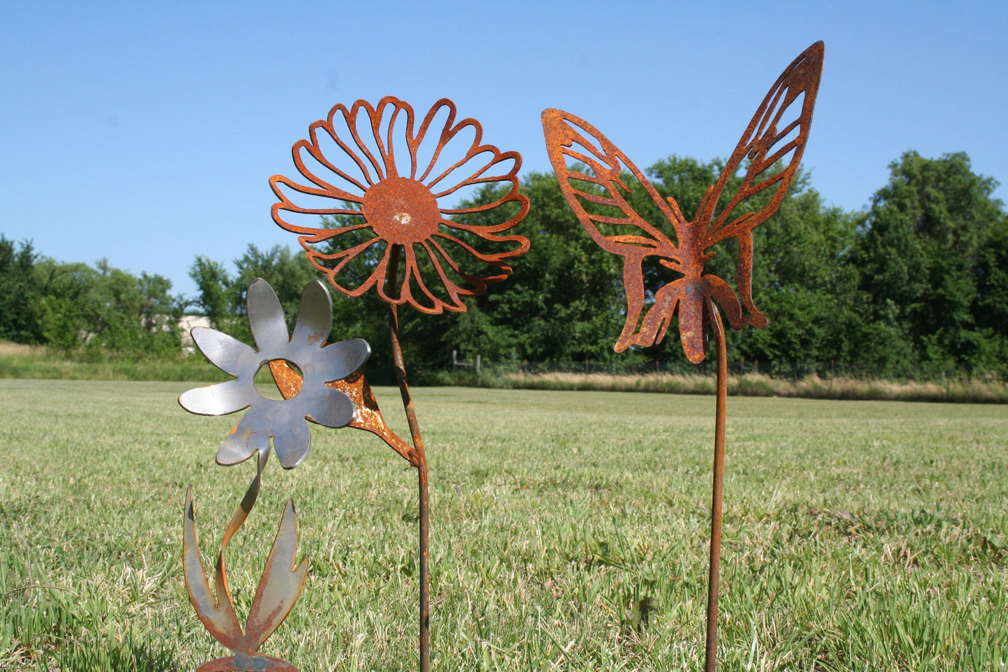 Metal Garden Stake Yard Art Gift Set - Butterfly, Daisy and Twisted Daisy up to 23" Tall