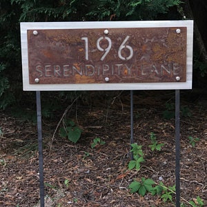 Rust over aluminum layered metal house address sign stake