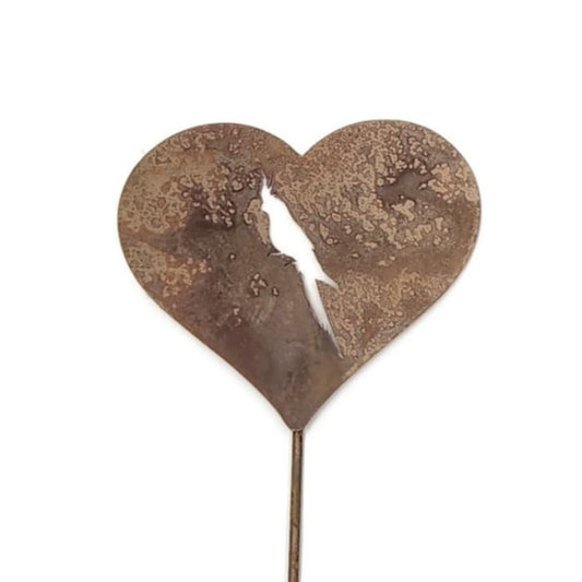 Heart-shaped cockatiel bird memorial sign in naturally rusted finish