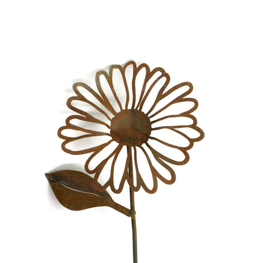 Rusty daisy metal garden stake