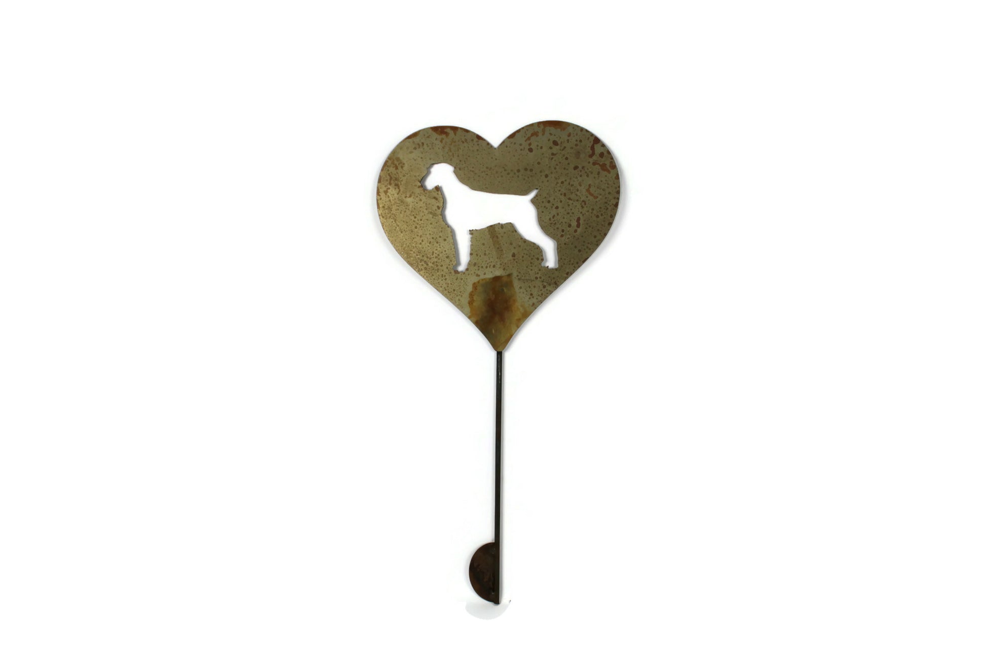 Heart-shaped rusty garden stake sign in rust with a german wirehair pointer dog silhouette