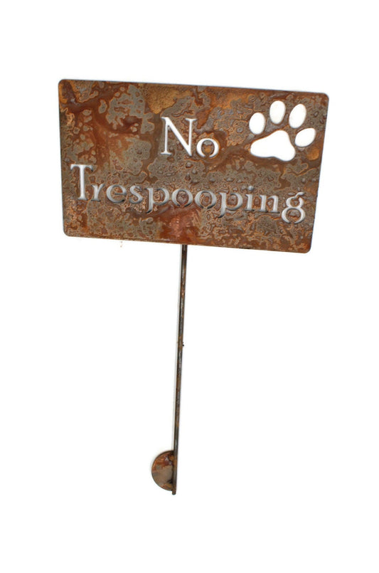 No Trespooping with paw rusty garden stake sign