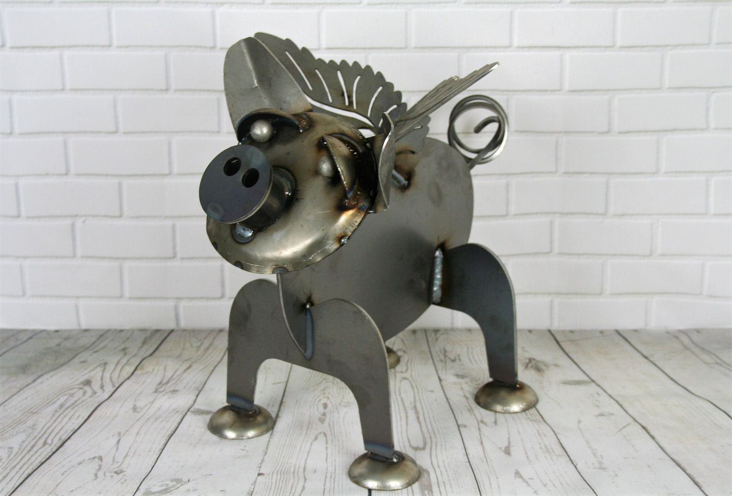 Flying Pig Steel Statue Outdoor Yard Art 15.25 Inches Tall
