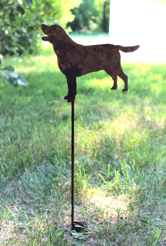 Labrador dog-shaped metal garden stake in rust