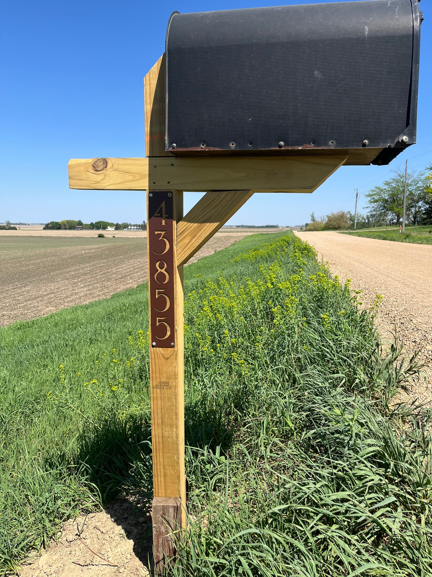 Vertical Mailbox Post Address or Name Metal Sign 18 Inches Tall