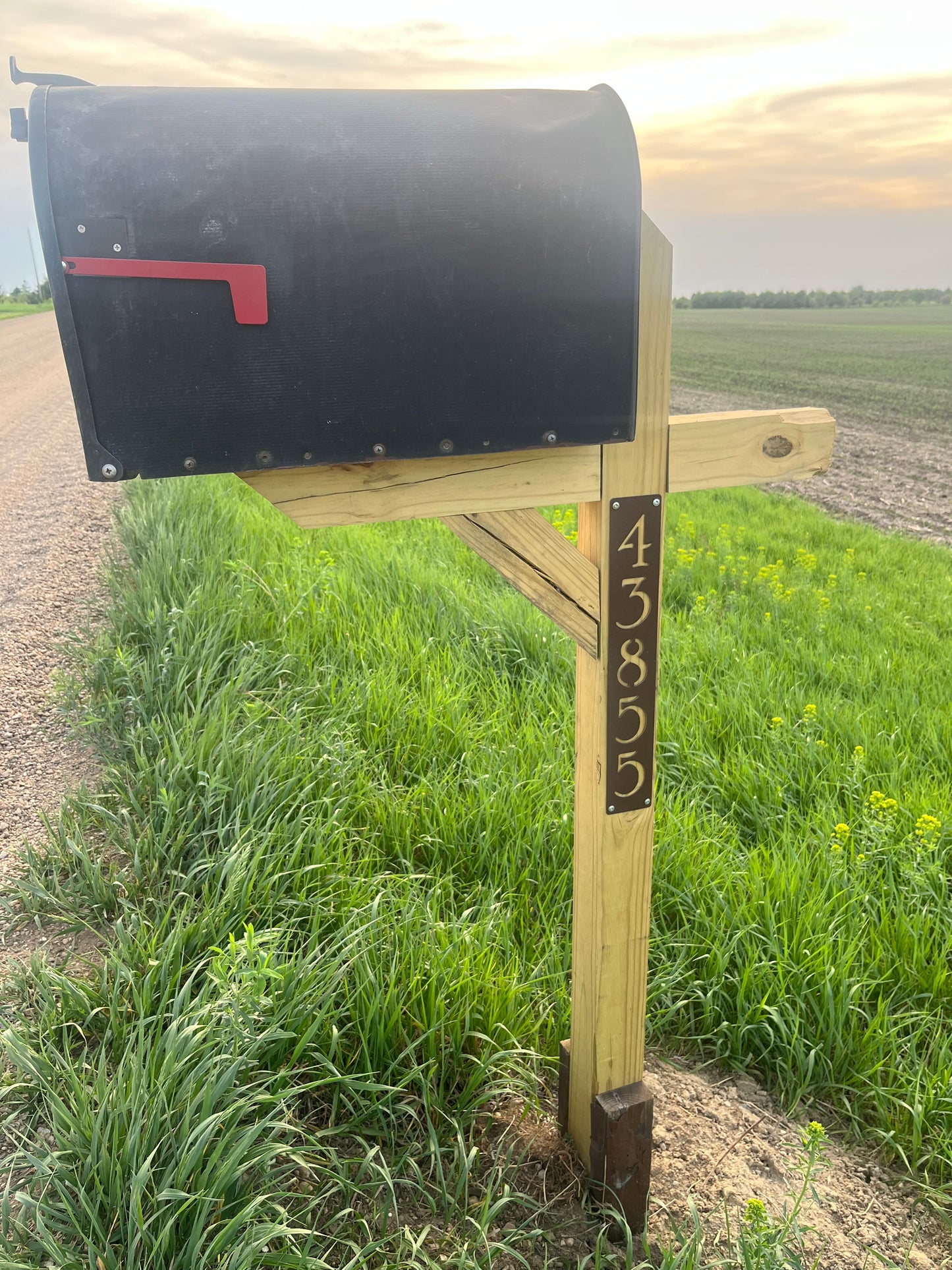 Vertical Mailbox Post Address or Name Metal Sign 18 Inches Tall
